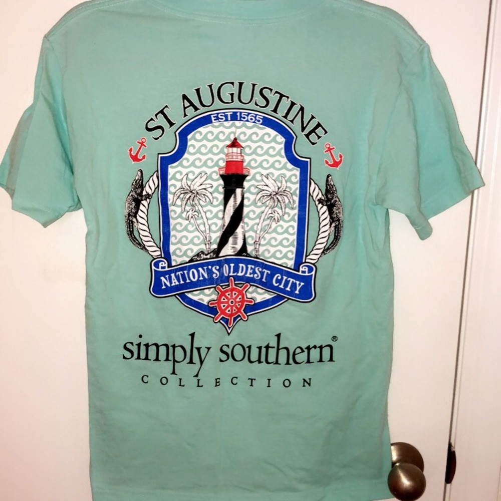 Green simply southern tee !